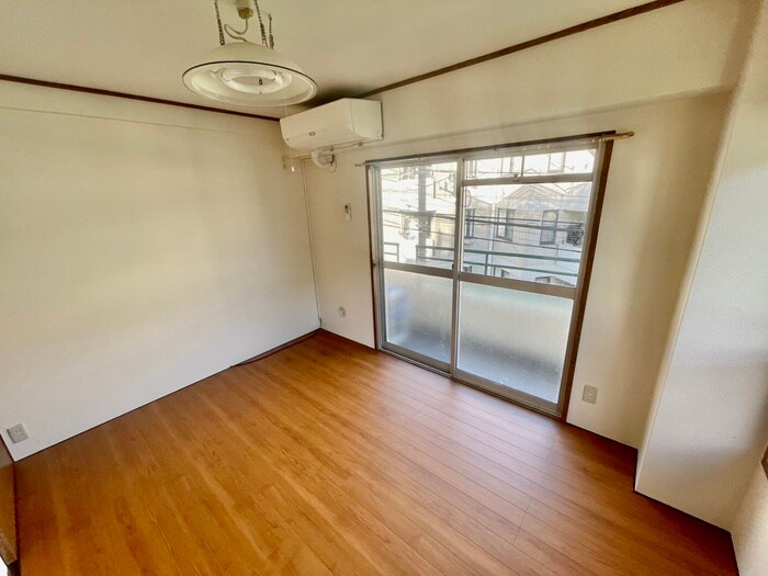 物件内観写真22　(居室)