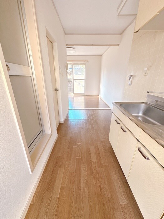 物件内観写真13　(廊下)