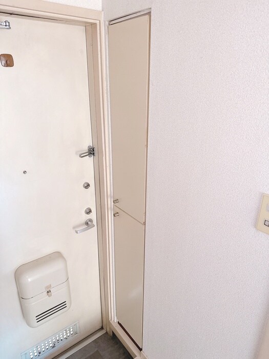 物件内観写真15　(靴箱)