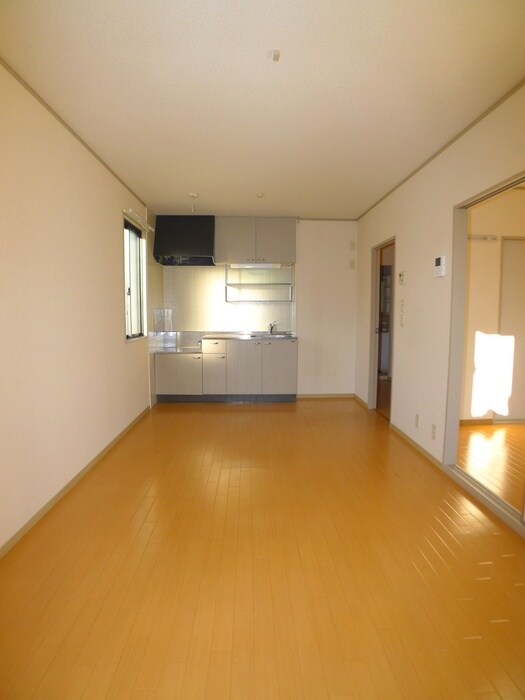 物件内観写真4　(居室)