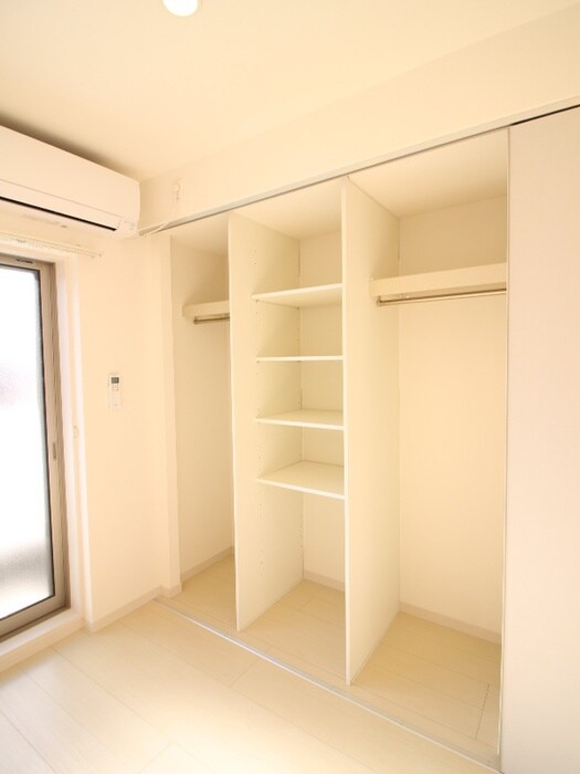 物件内観写真10　(収納)