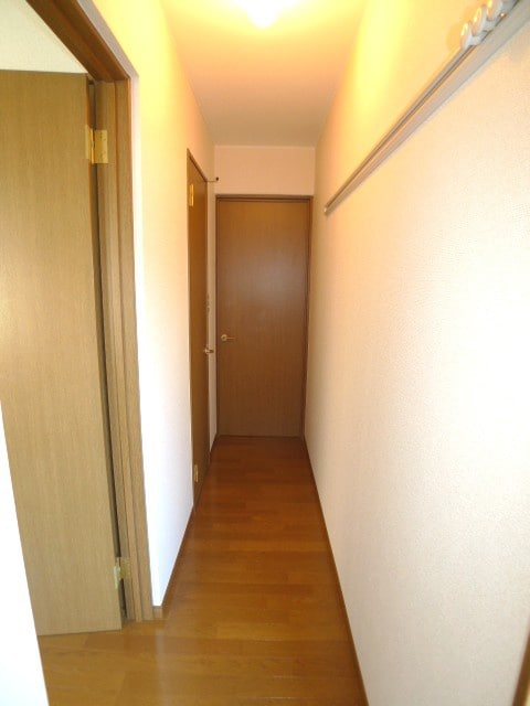 物件内観写真17　(玄関)