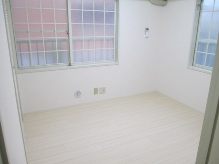 物件内観写真15　(居室)