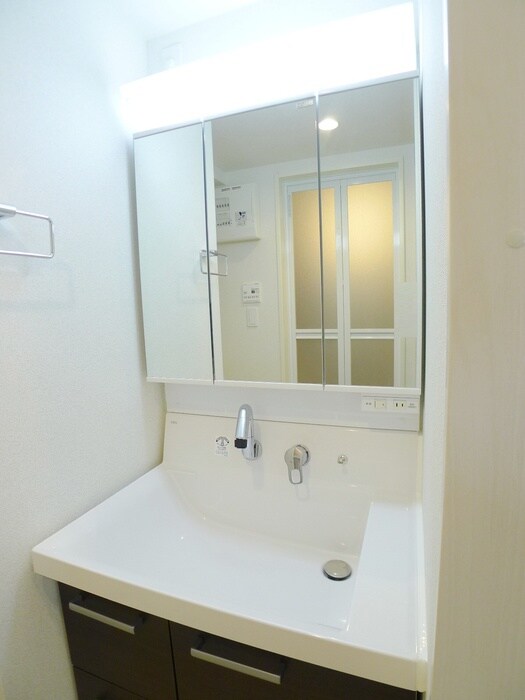 物件内観写真9　(洗面)