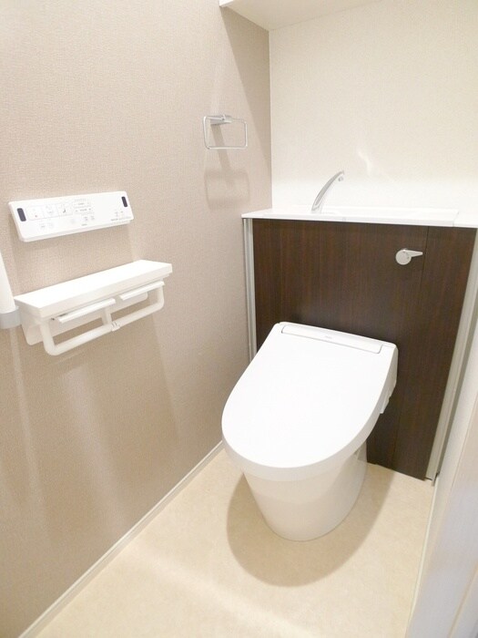 物件内観写真15　(トイレ)