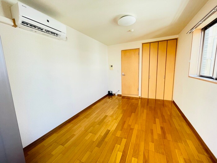 物件内観写真11　(居室)