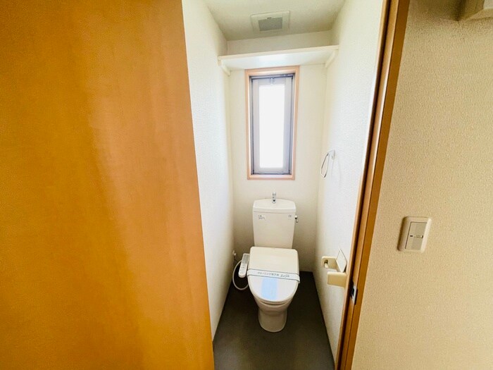 物件内観写真15　(トイレ)