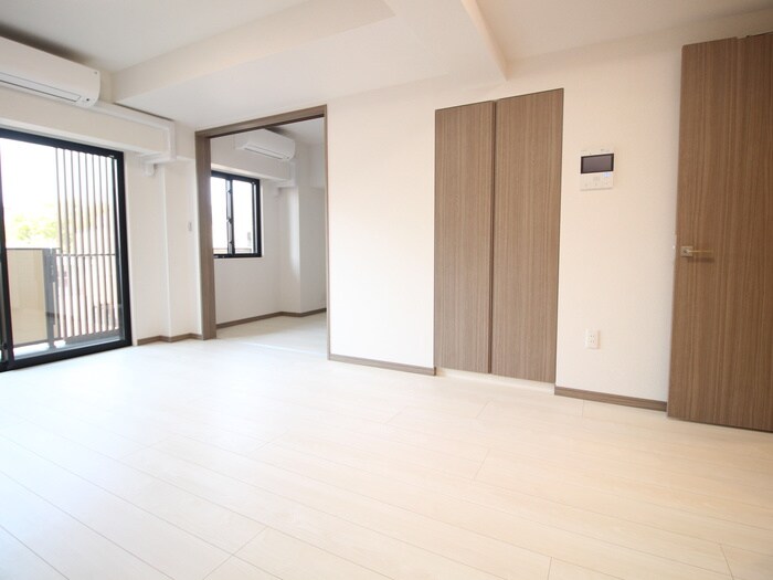 物件内観写真9　(居室)