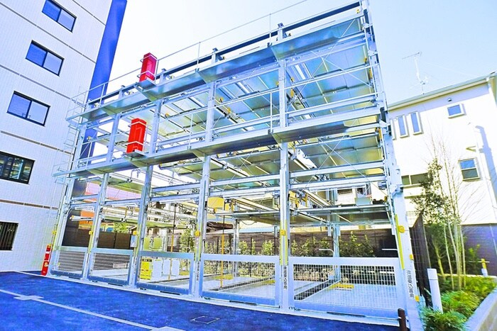 物件外観写真5　(駐車場)