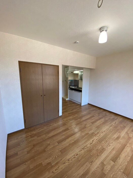 物件内観写真9　(居室)