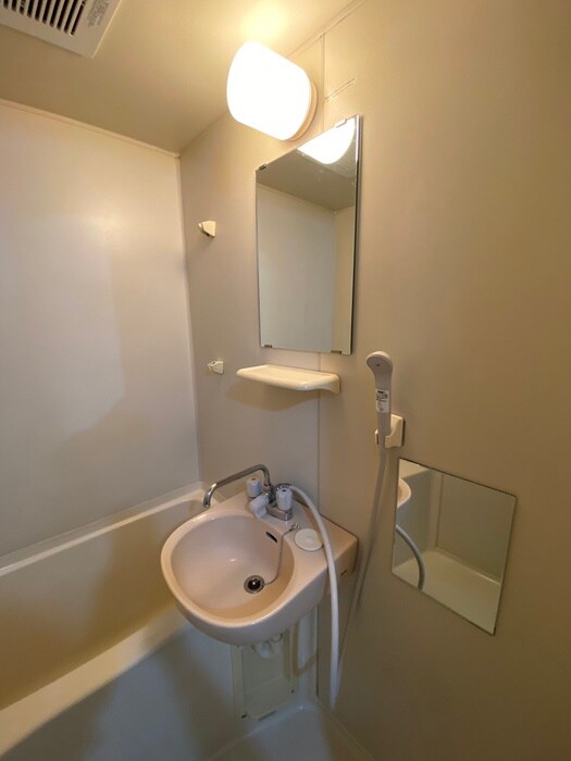 物件内観写真13　(洗面)