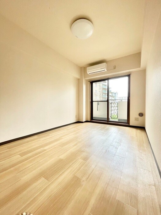 物件内観写真10　(居室)