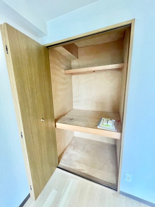 物件内観写真11　(収納)