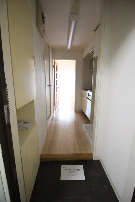 物件内観写真20　(玄関)