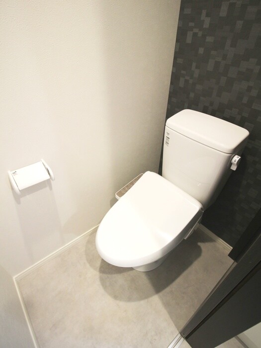 物件内観写真12　(トイレ)