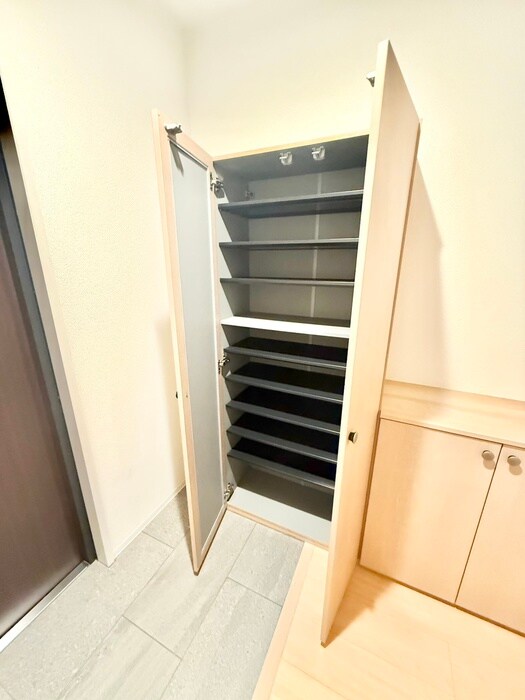 物件内観写真19　(靴箱)