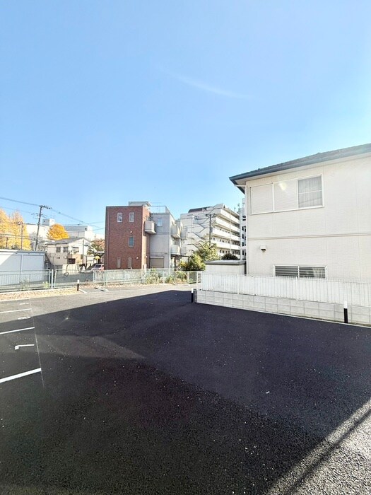 物件内観写真20　(室内からの展望)