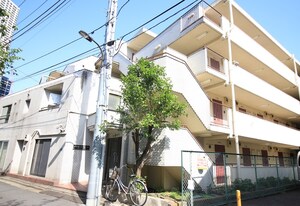 西新宿第２ロ－ヤルコ－ポ(401)外観写真