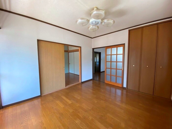 物件内観写真8　(居室)