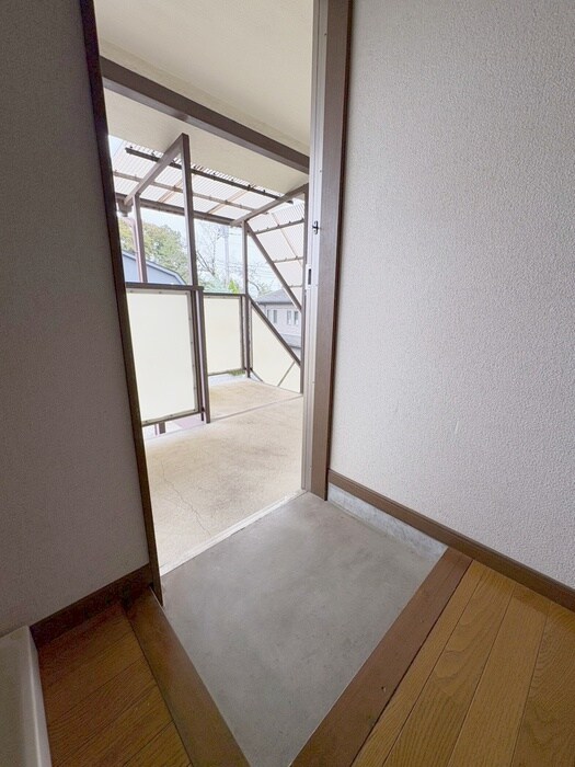 物件内観写真14　(玄関)