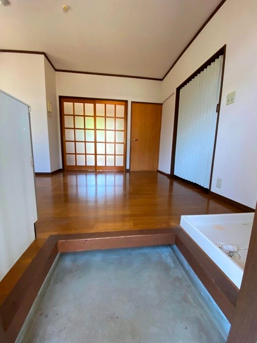 物件内観写真17　(玄関)