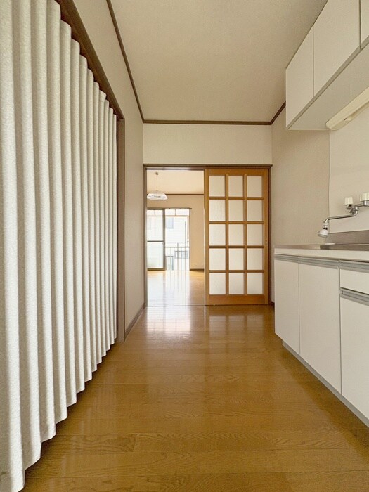 物件内観写真18　(廊下)