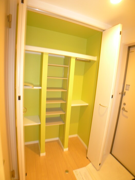 物件内観写真8　(収納)