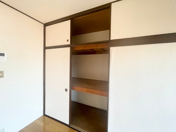 物件内観写真7　(収納)