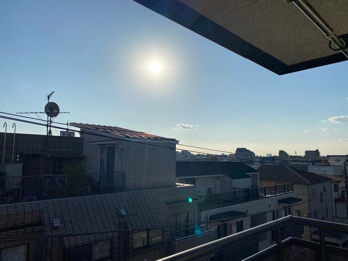 物件内観写真19　(室内からの展望)