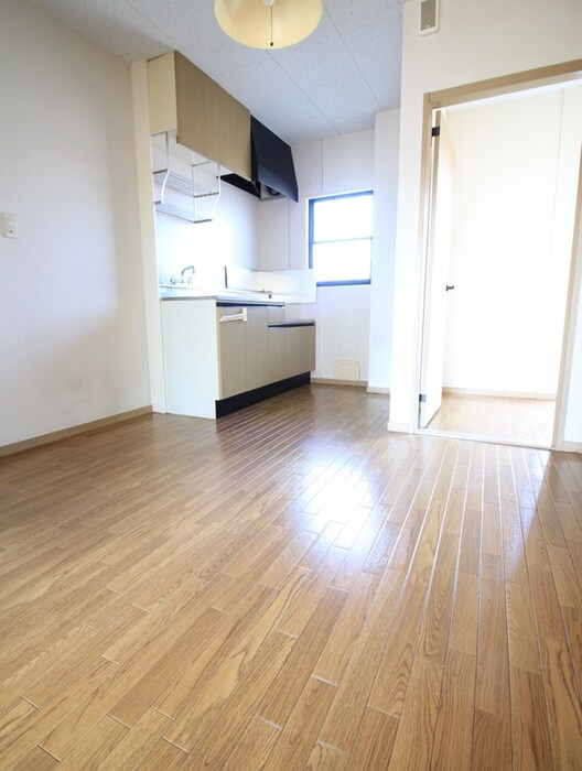 物件内観写真11　(廊下)