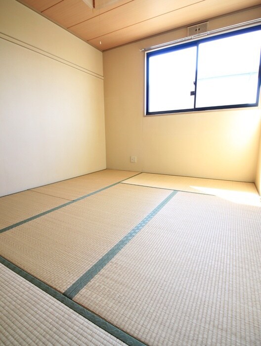 物件内観写真14　(室内からの展望)