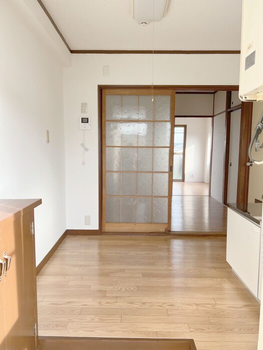 物件内観写真4　(廊下)