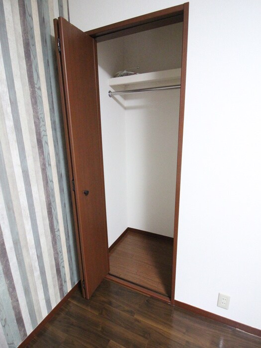 物件内観写真11　(収納)