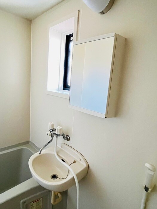 物件内観写真15　(洗面)