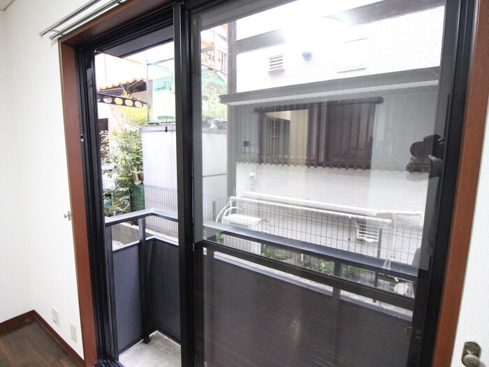 物件内観写真21　(室内からの展望)