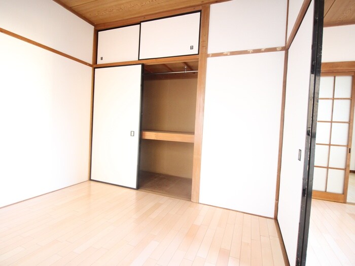 物件内観写真9　(居室)