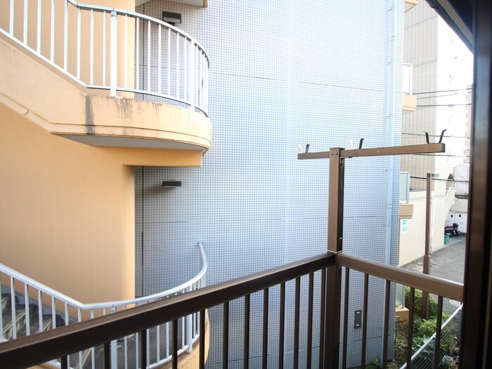 物件内観写真22　(室内からの展望)