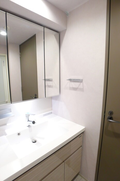 物件内観写真11　(洗面)