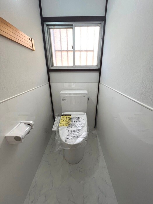 物件内観写真11　(トイレ)