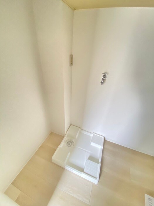 物件内観写真17　(洗濯機置場)