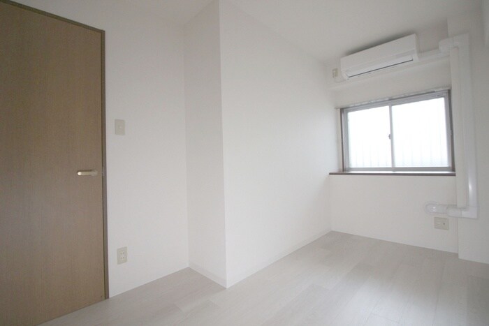 物件内観写真11　(居室)