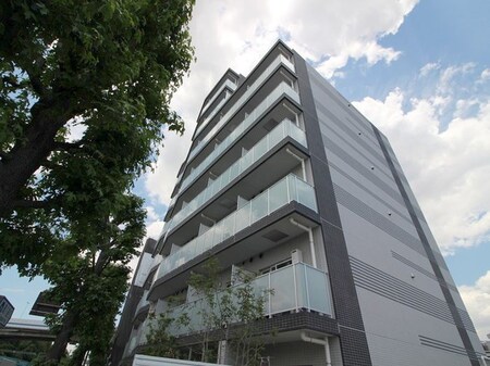 HY′s Salire 用賀(105)外観写真