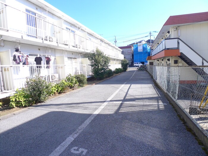 物件外観写真2　(駐車場)