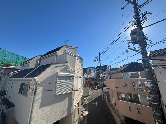 物件内観写真12　(室内からの展望)