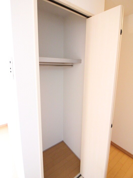 物件内観写真13　(収納)