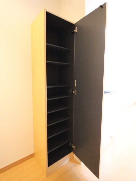 物件内観写真16　(靴箱)