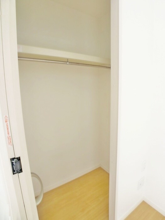 物件内観写真15　(収納)