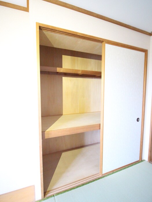 物件内観写真11　(収納)