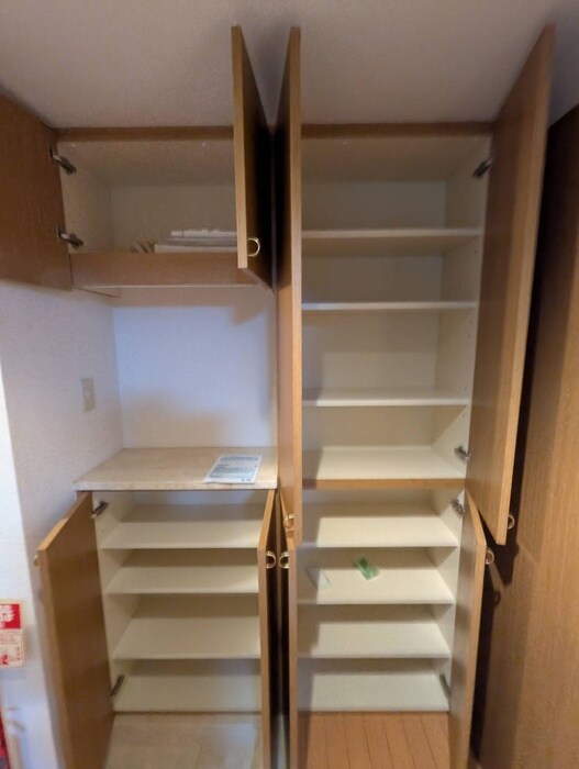物件内観写真13　(靴箱)