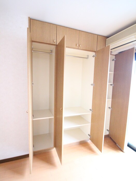 物件内観写真18　(収納)